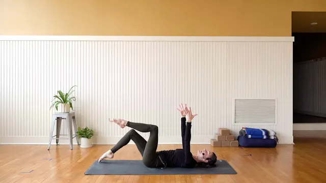 Pilates: Flexion Free Mat Class • Kat...