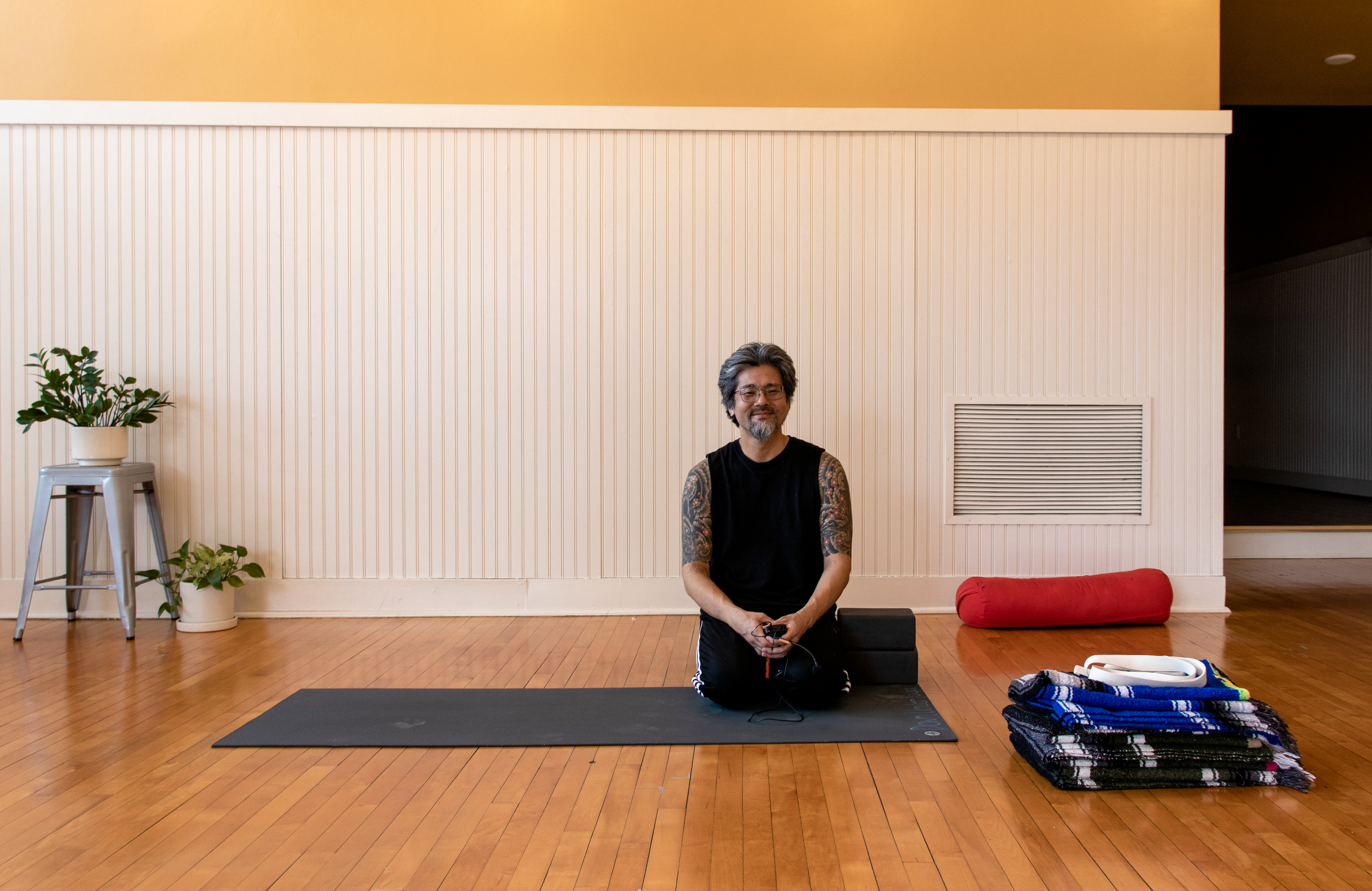Slow Flow: Chest Breathing • Masaaki Okamura • 45 minutes