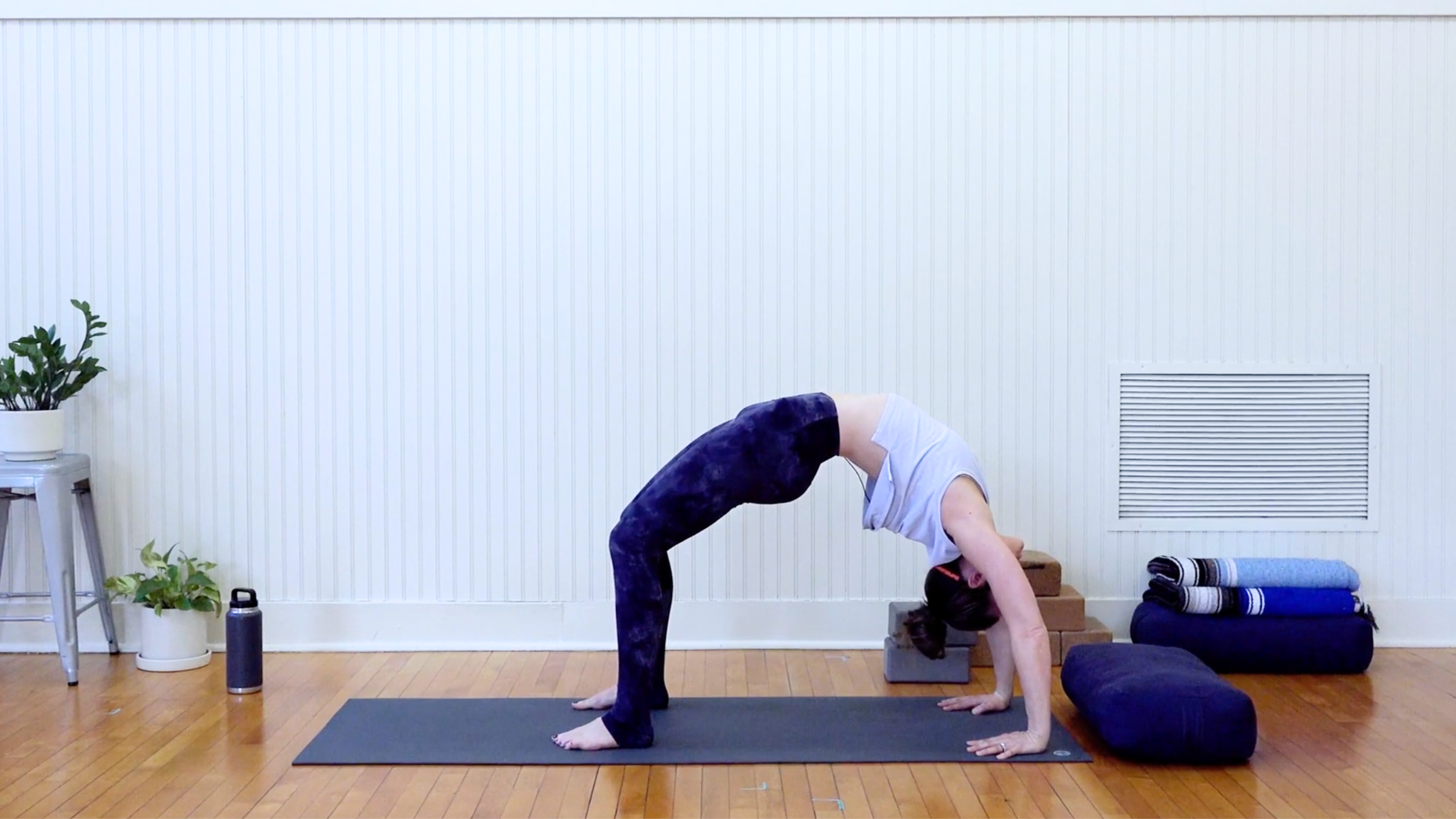 Flow: Rise & Shine • Brittney Burgess • 20 min