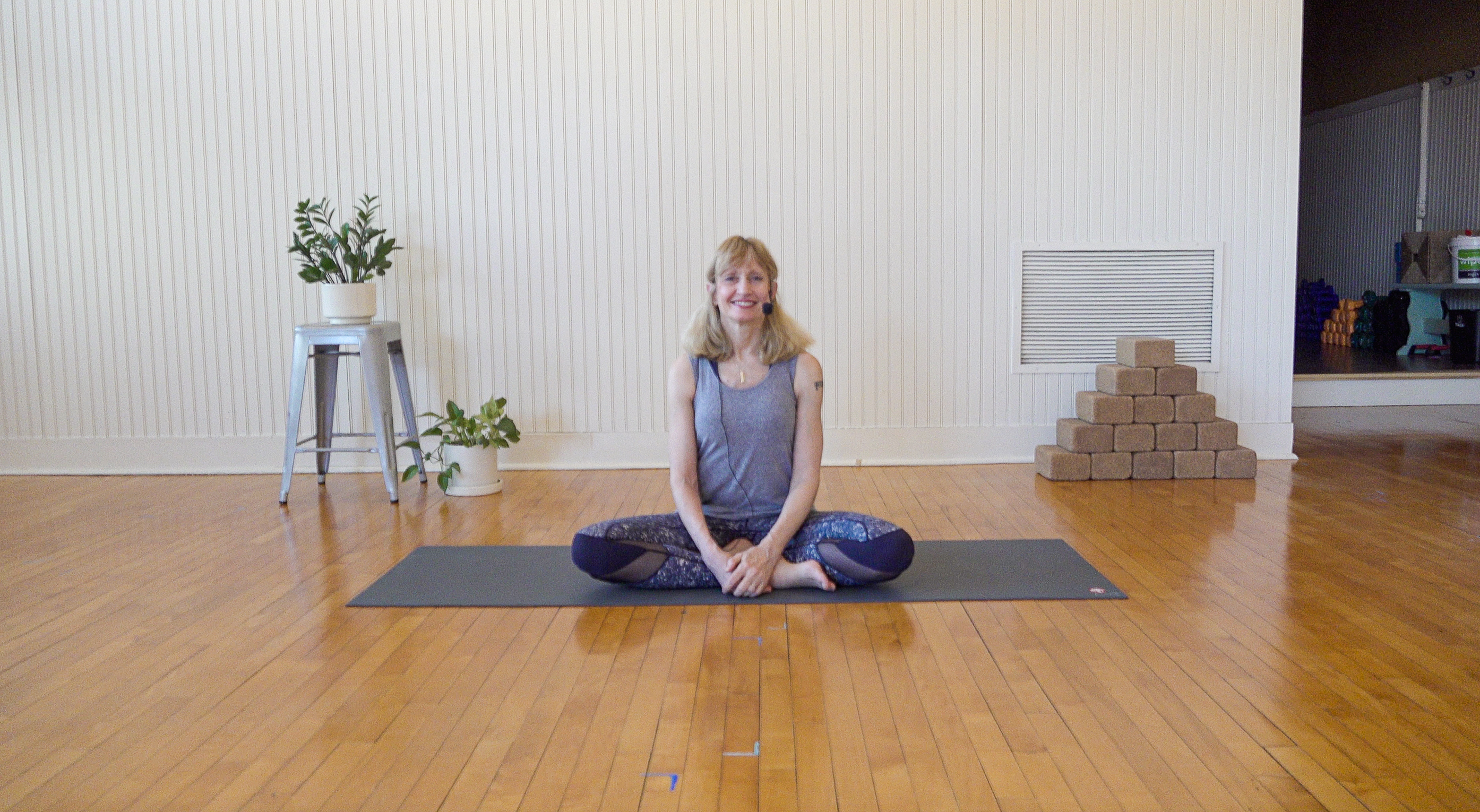 15 Minute Feldenkrais Lesson with Didi von Deck