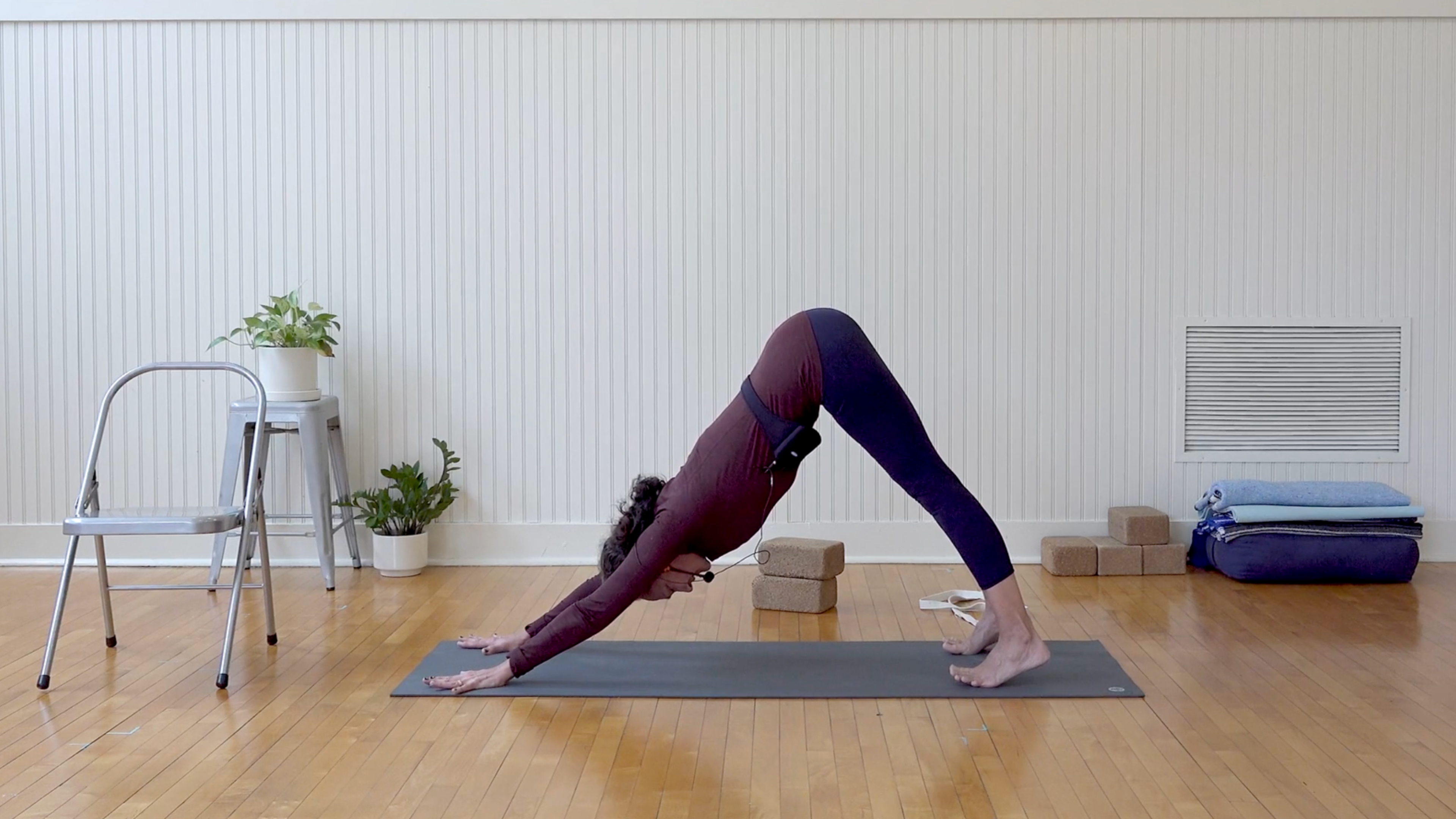 Iyengar: Prepare Shoulders and Groins for Back Bends • Nadja Refaie • 50 min