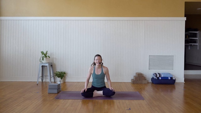 Flow: Steady and Grounded: Yoga for Anxiety • Brittney Burgess • 20 min
