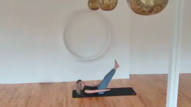 Pilates Mat: Classical Core • Jessica...