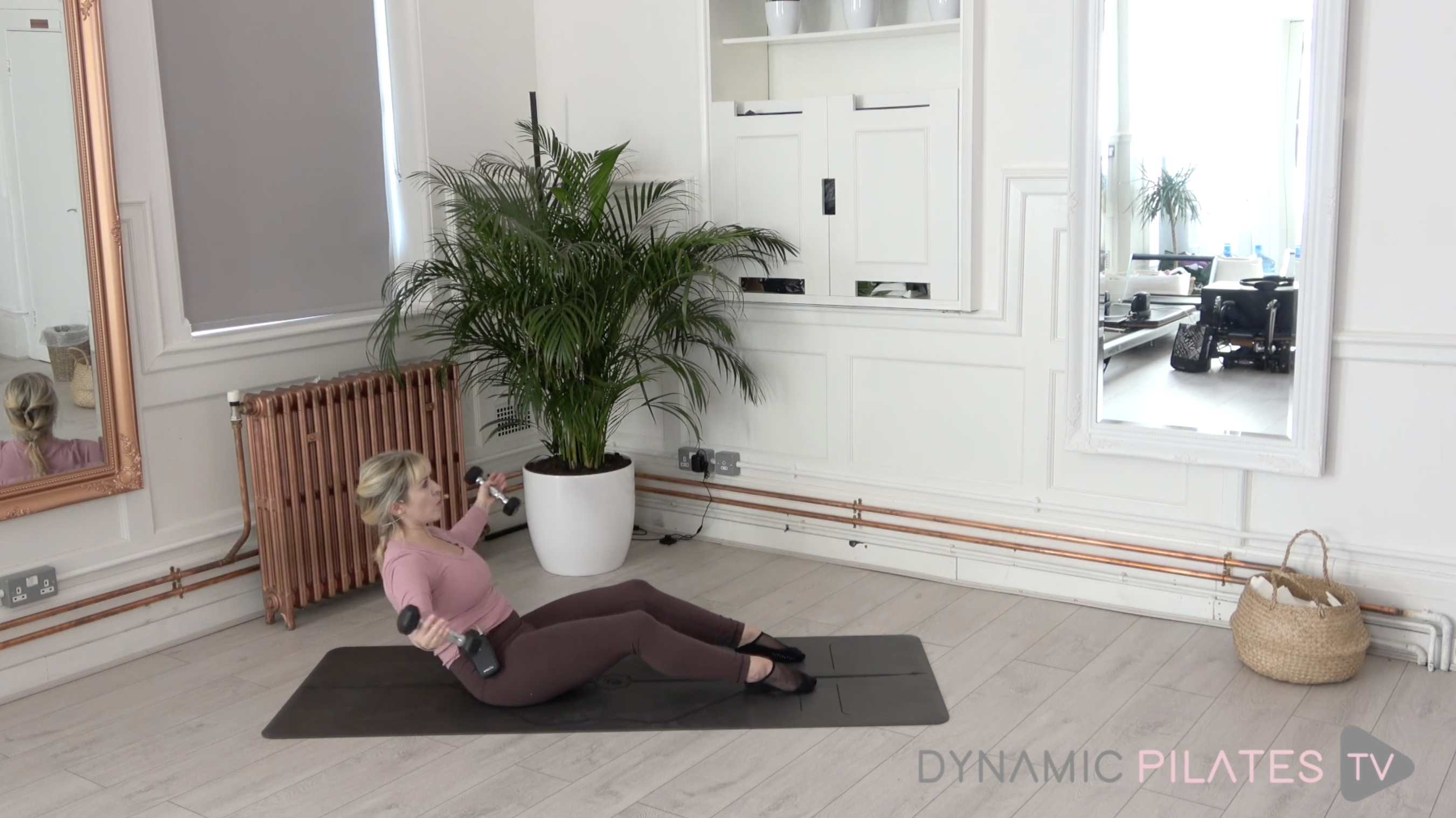 Floor Barre Arms & Abs 