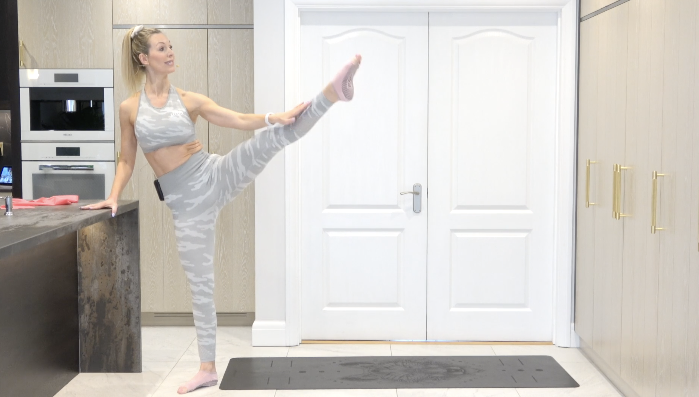 Barre Band Summer Shape up