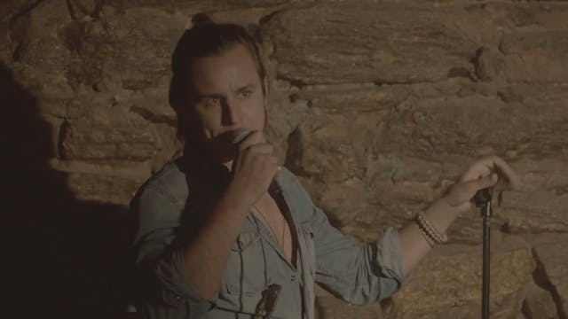 Amira & Sam - BtS - Crew Standup