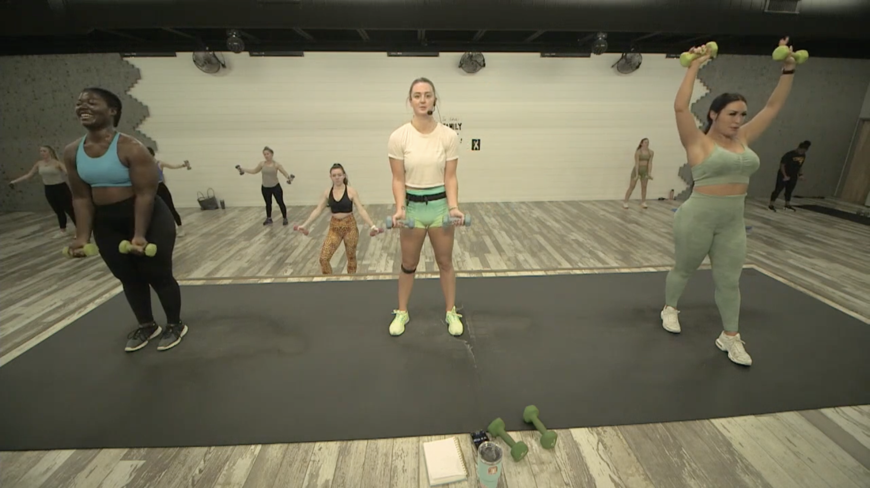 Upper Body Focus 11-29-22 HIIT2FIT w/Sierra