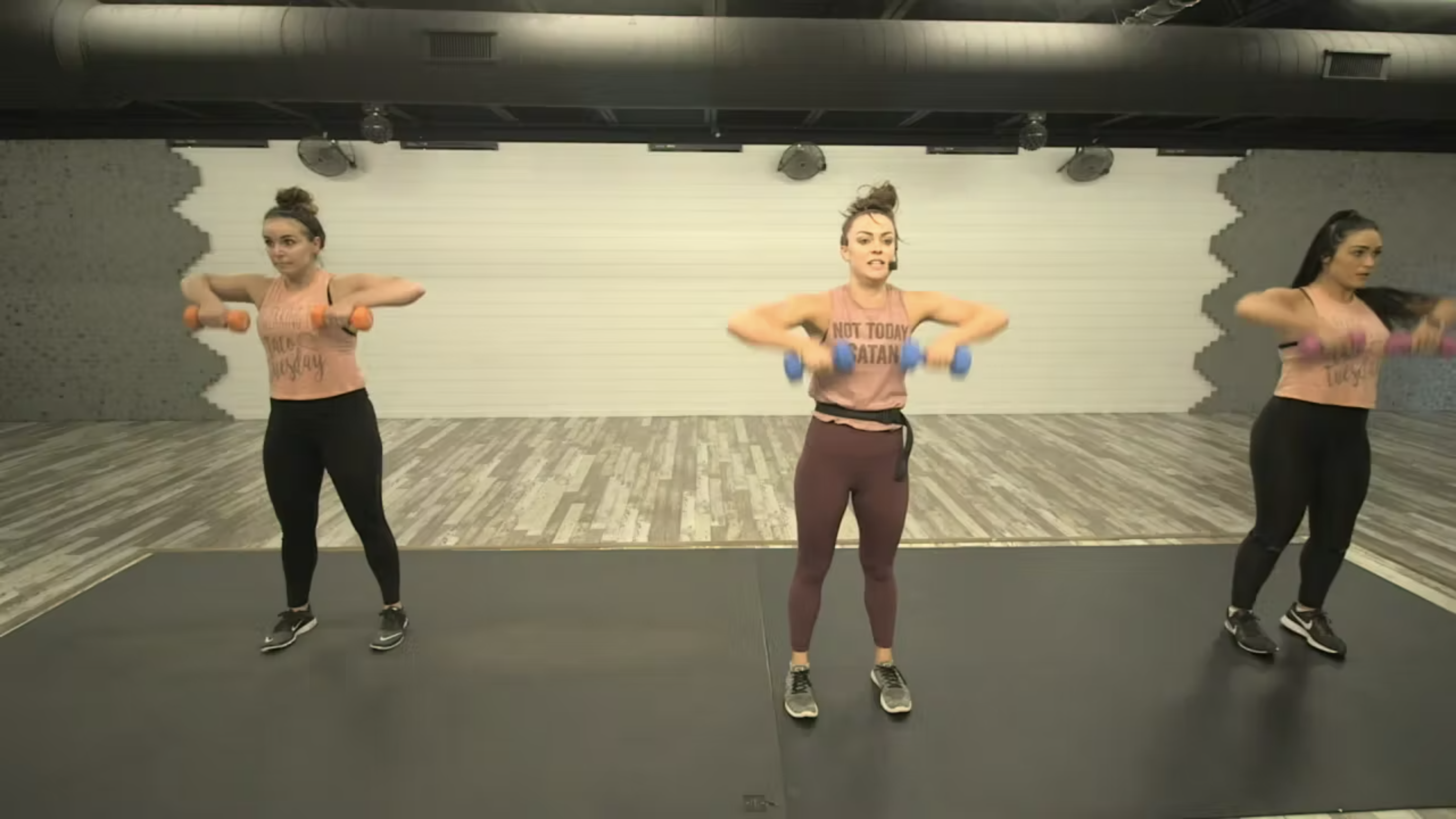 5 Min EMOMs (Legs/Back/Shoulders) 05-05-20 HIIT2FIT w/Jaclyn