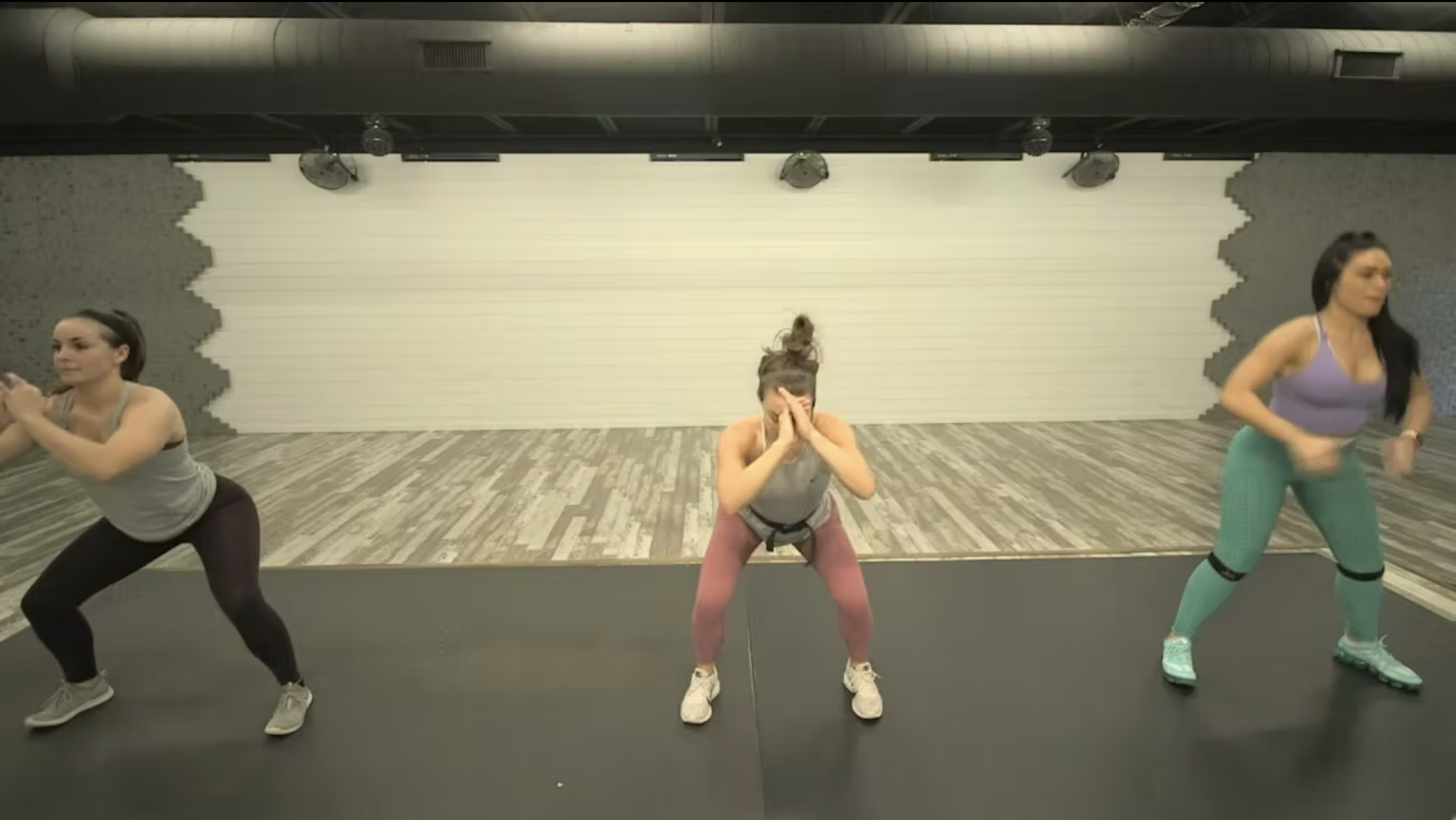 Lunges + Planks (No Weights Needed) 04-27-20 HIIT2FIT w/Jaclyn