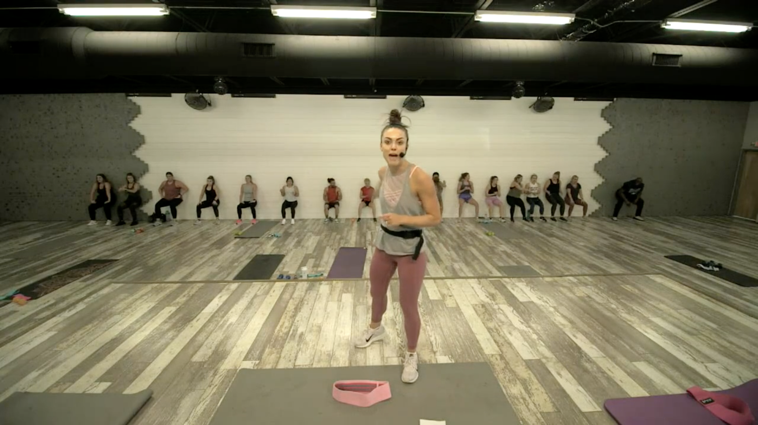 Legs & Booty 04-06-21 HIIT2FIT w/Jaclyn