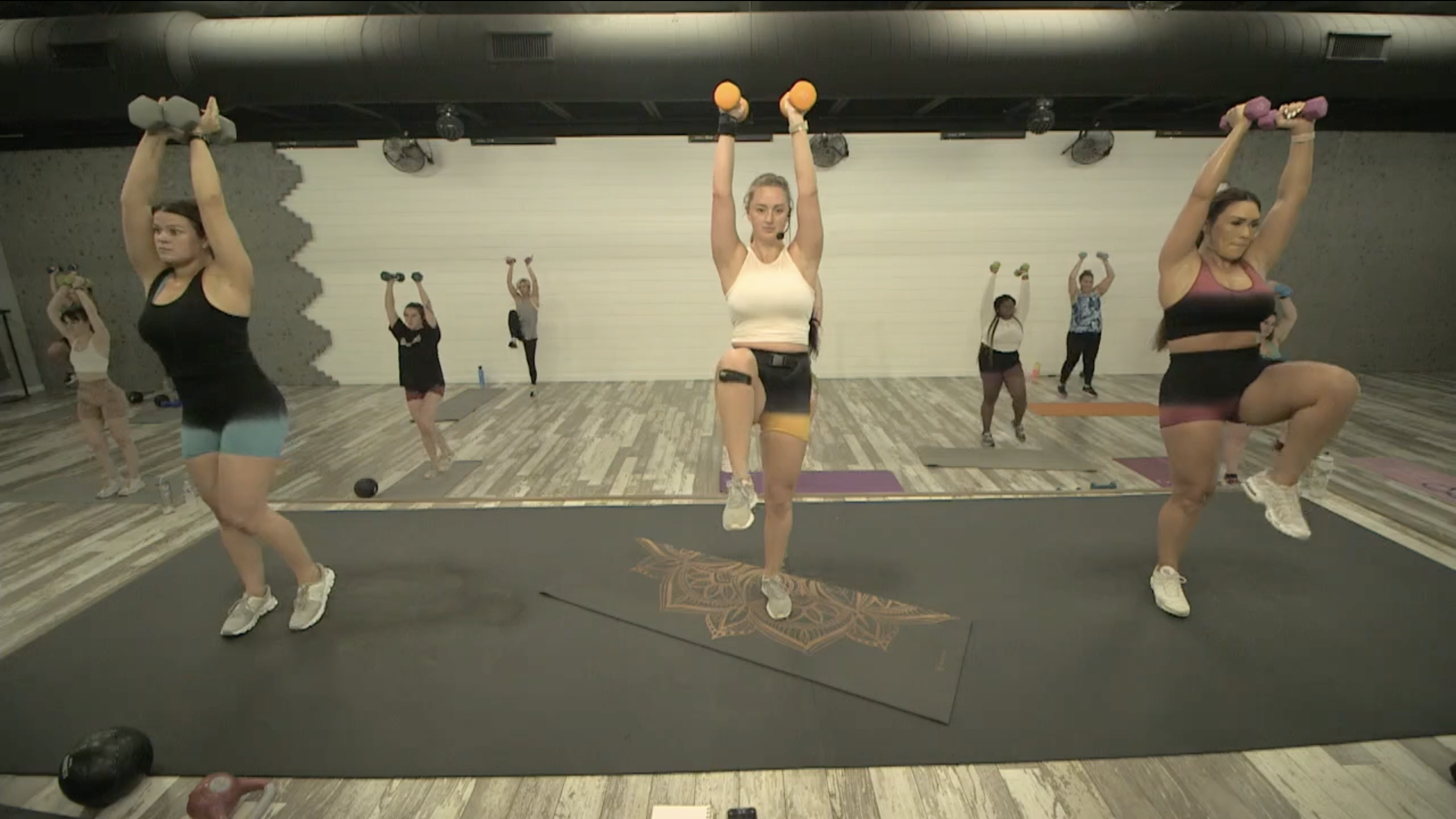 Abs/Upper Body 08-09-22 HIIT2FIT w/Sierra