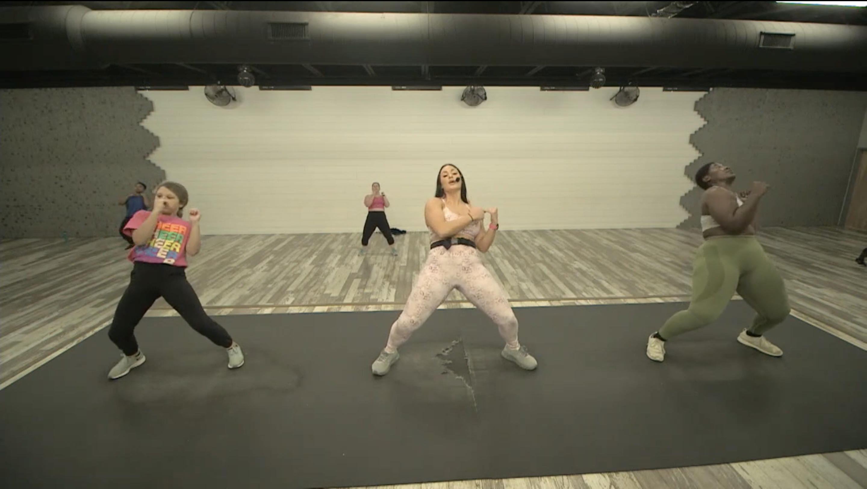 Thursday 12-29-22 Dance2Fit w/Jessica