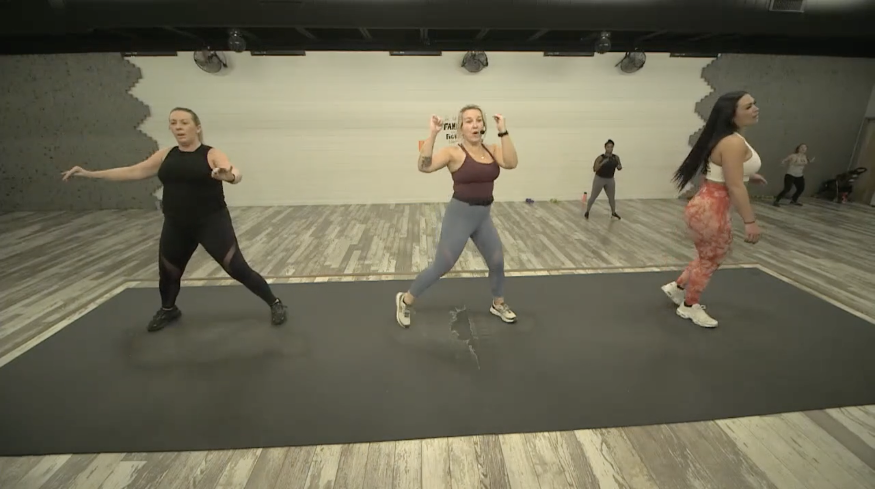 Thursday 12-01-22 Dance2Fit w/Leslie