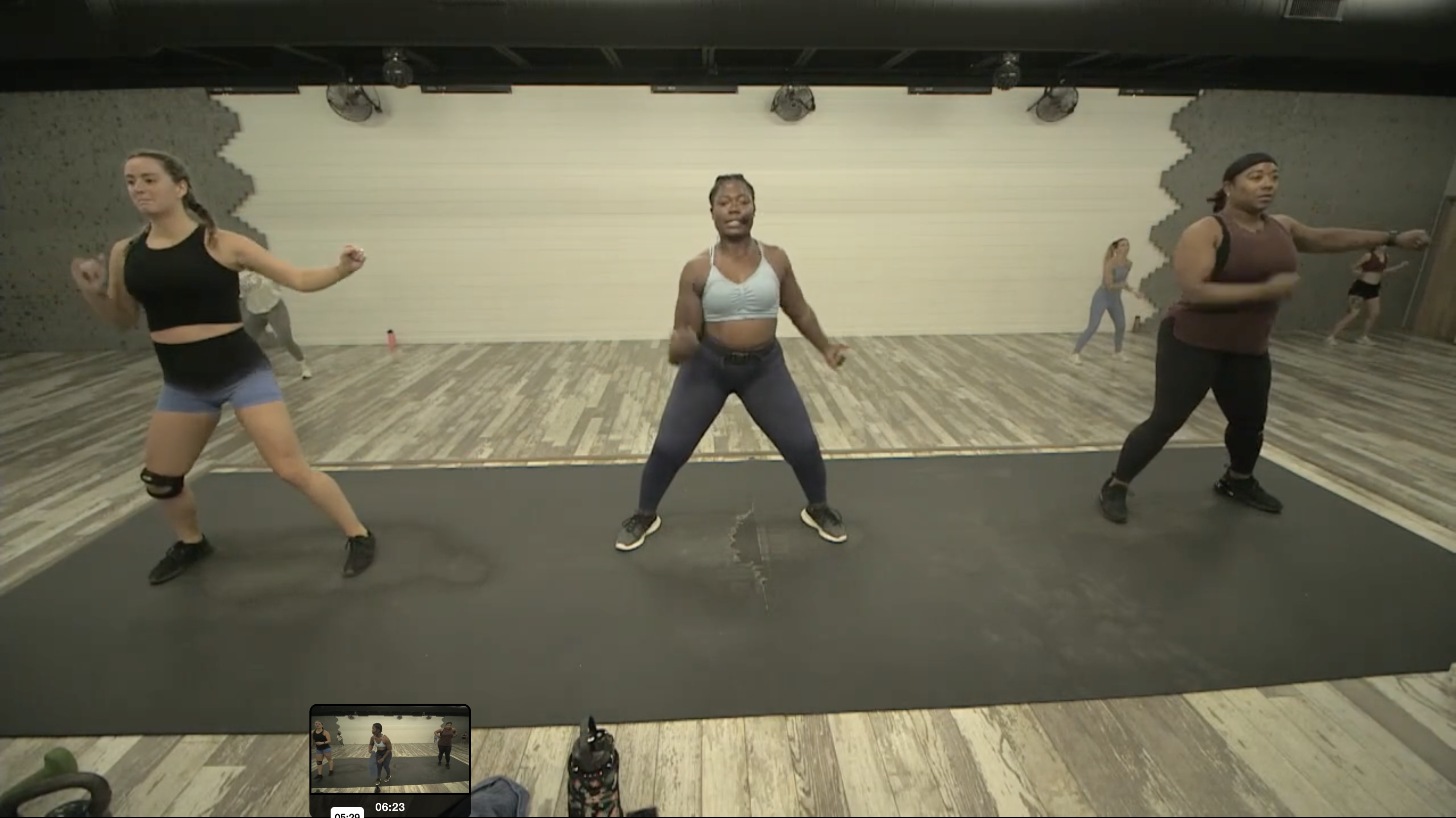 Thursday 11-10-22 Dance2Fit w/Shachia