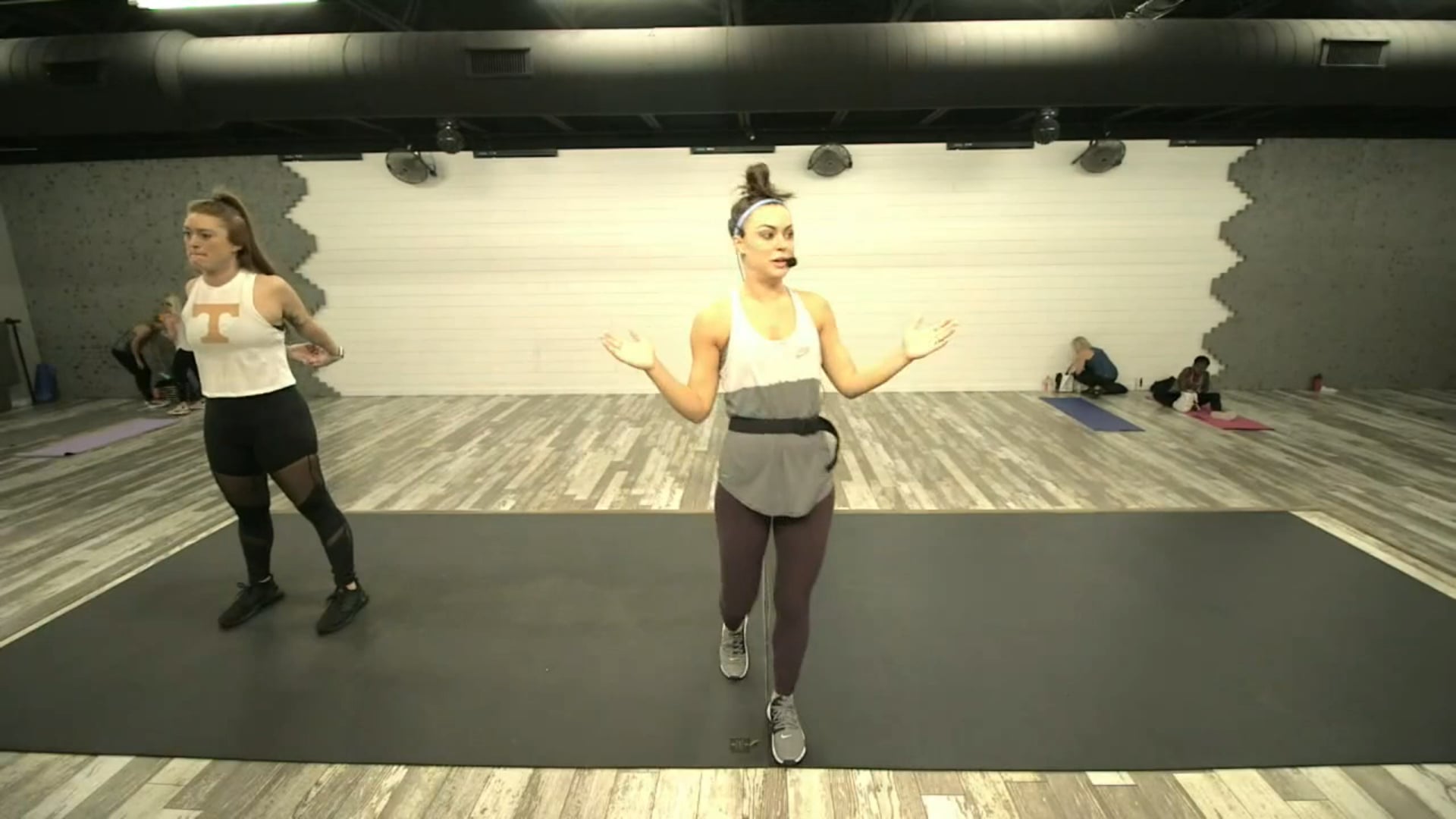 EMOM with Ab Focus 11-21-20 HIIT2FIT w/Jaclyn