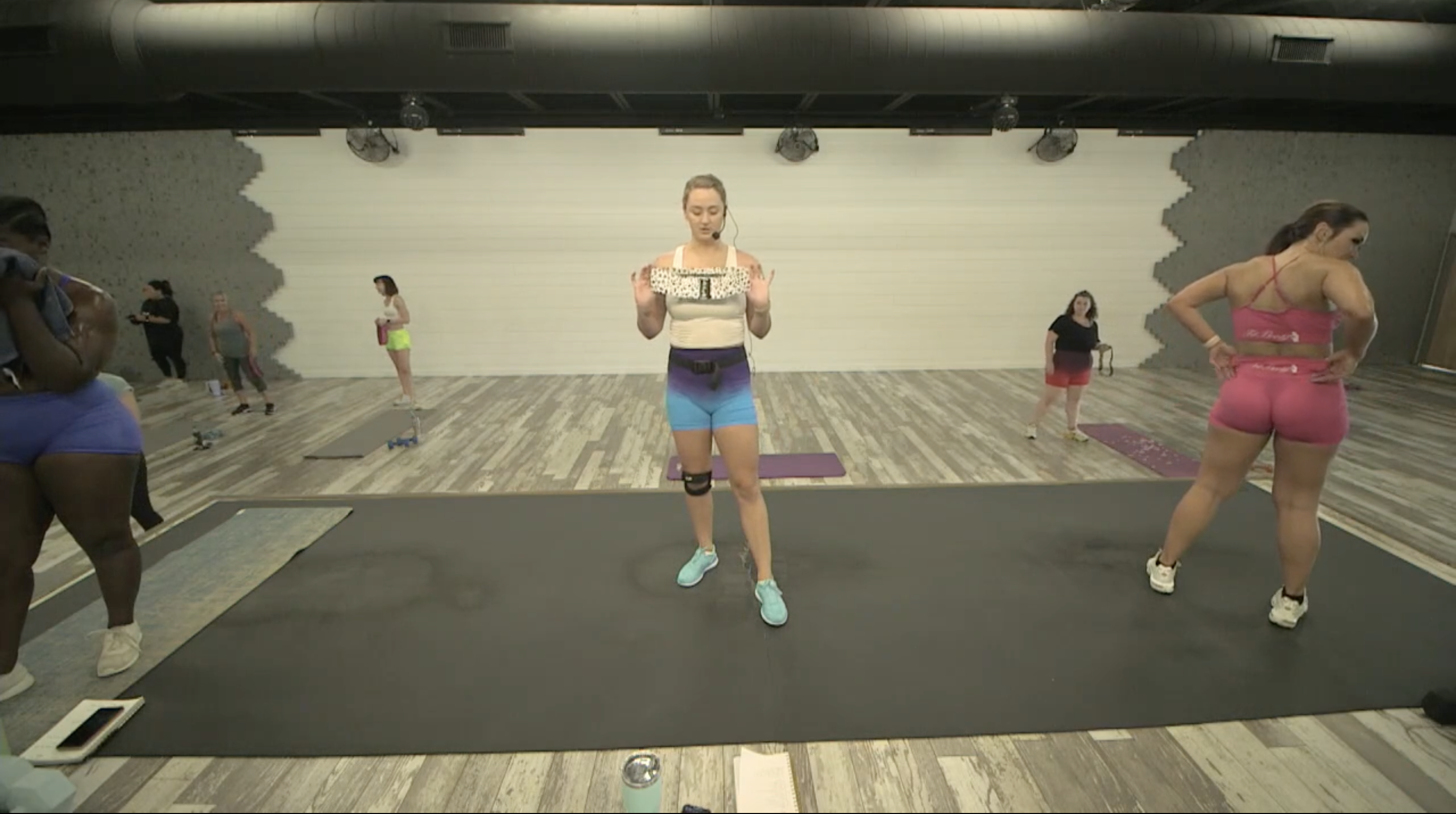 Bands Workout 08-23-22 HIIT2FIT w/Sierra