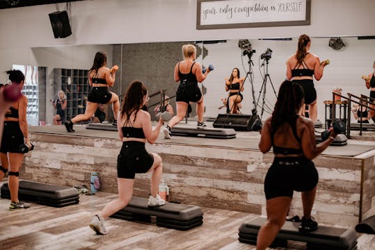 Thurs 12-18-25 Step2Fit w/Leslie - 12...