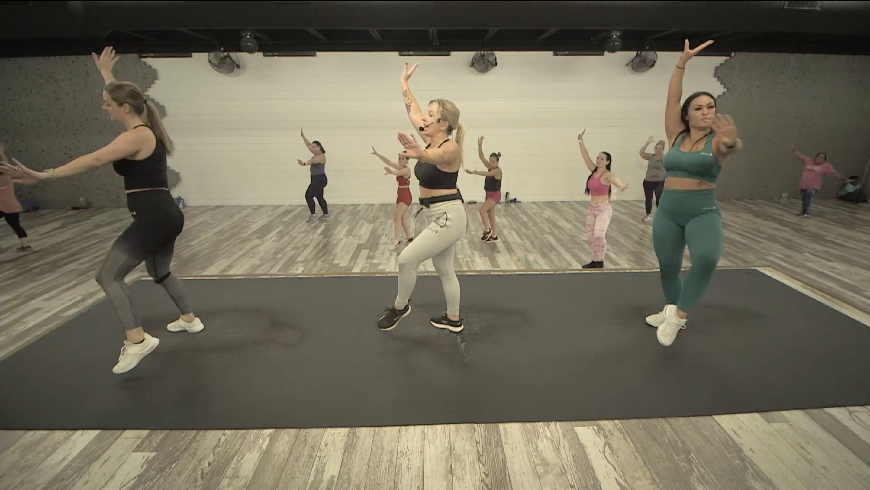 Tuesday 11-01-22 Dance2Fit w/Leslie