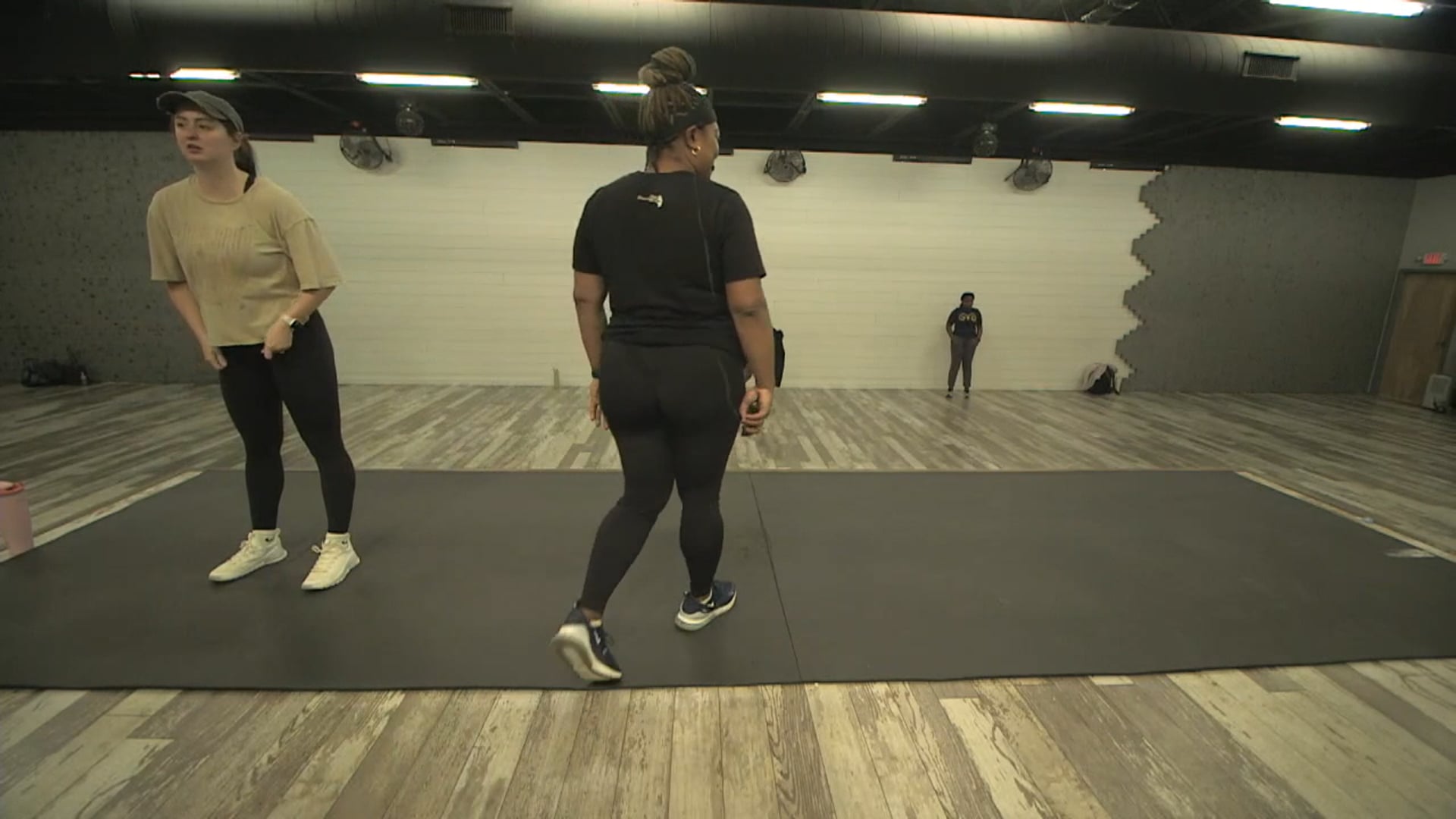 Tues 01-27-26 Dance2Fit w/Valeria