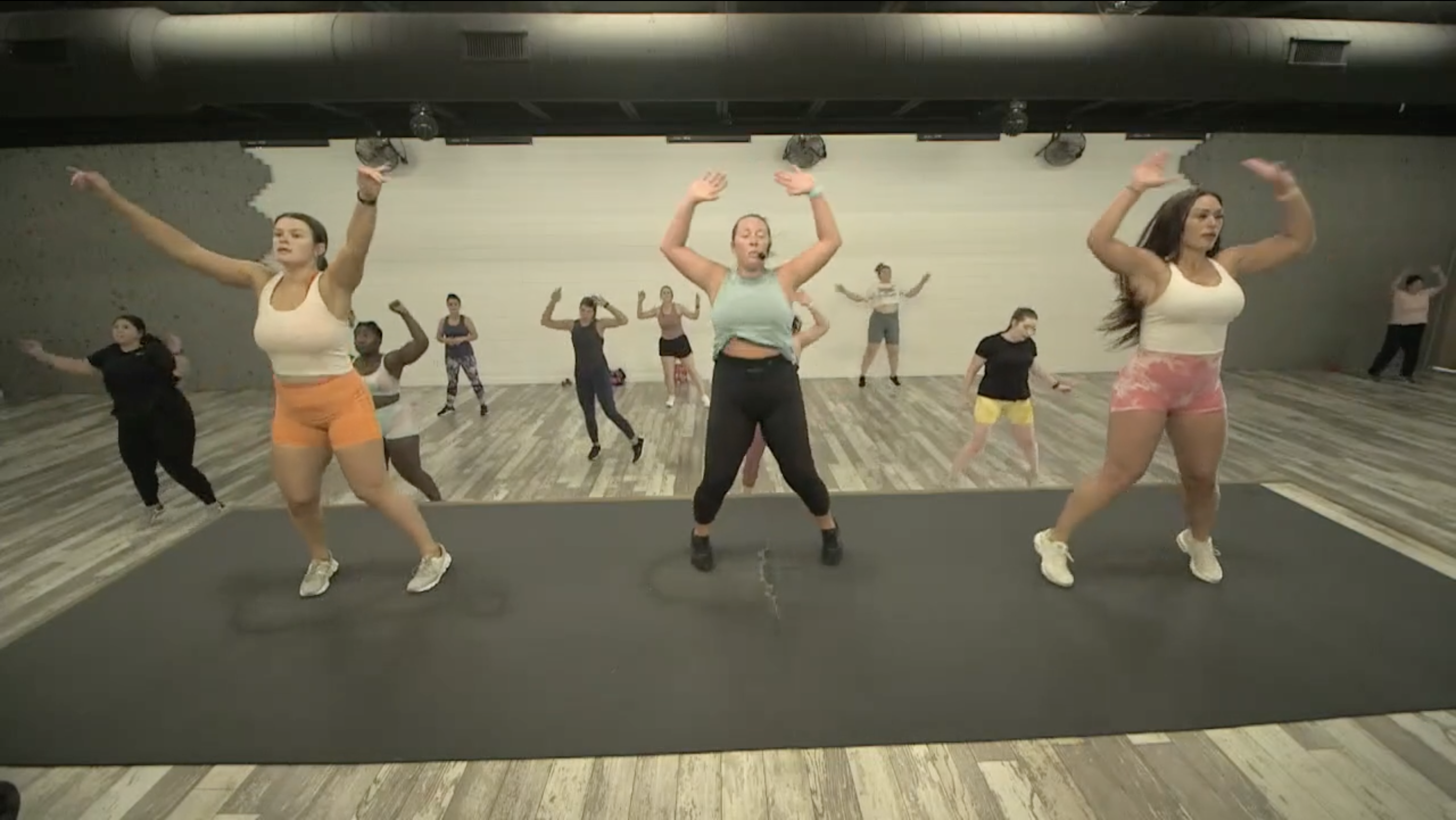 Monday 08-01-22 Dance2Fit w/Lauran 