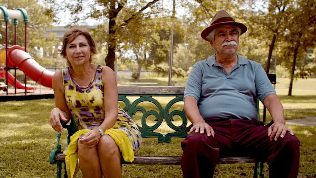 Vecinos: Love Thy Neighbor