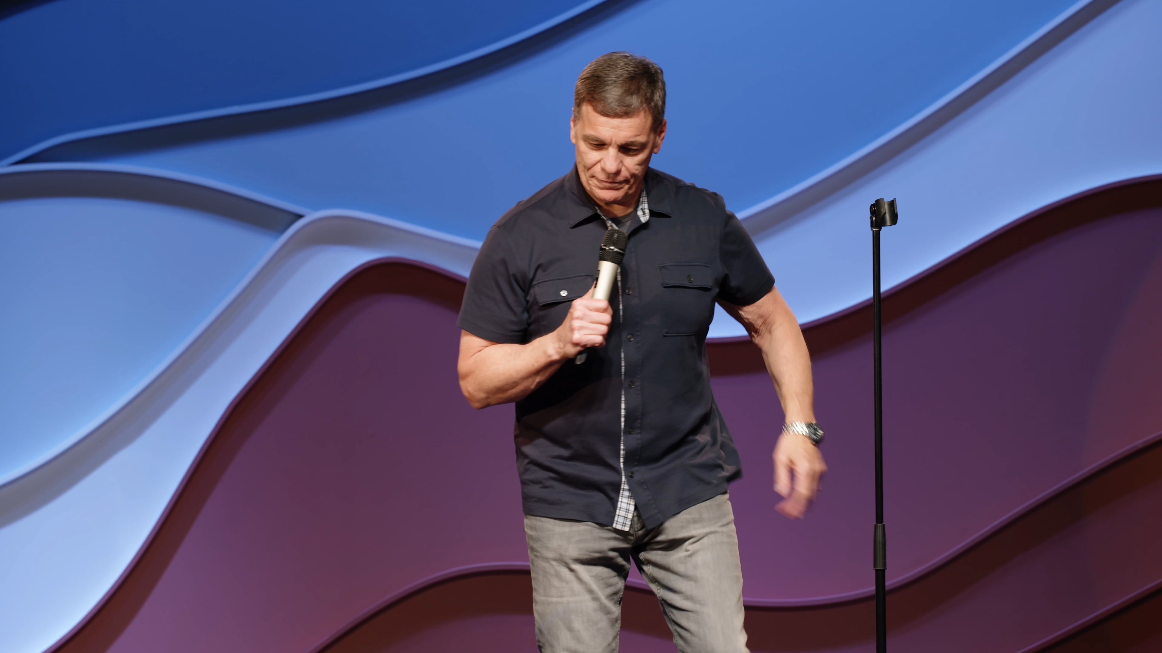 Goumba Johnny Sialiano: Comedy in COVID