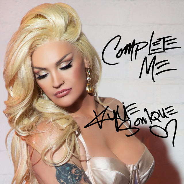 KYLIE LOVE: COMPLETE ME music video, audience reactions
