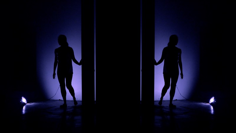 BETWEEN THE BALANCE, 4min., USA, Dance/Experimental