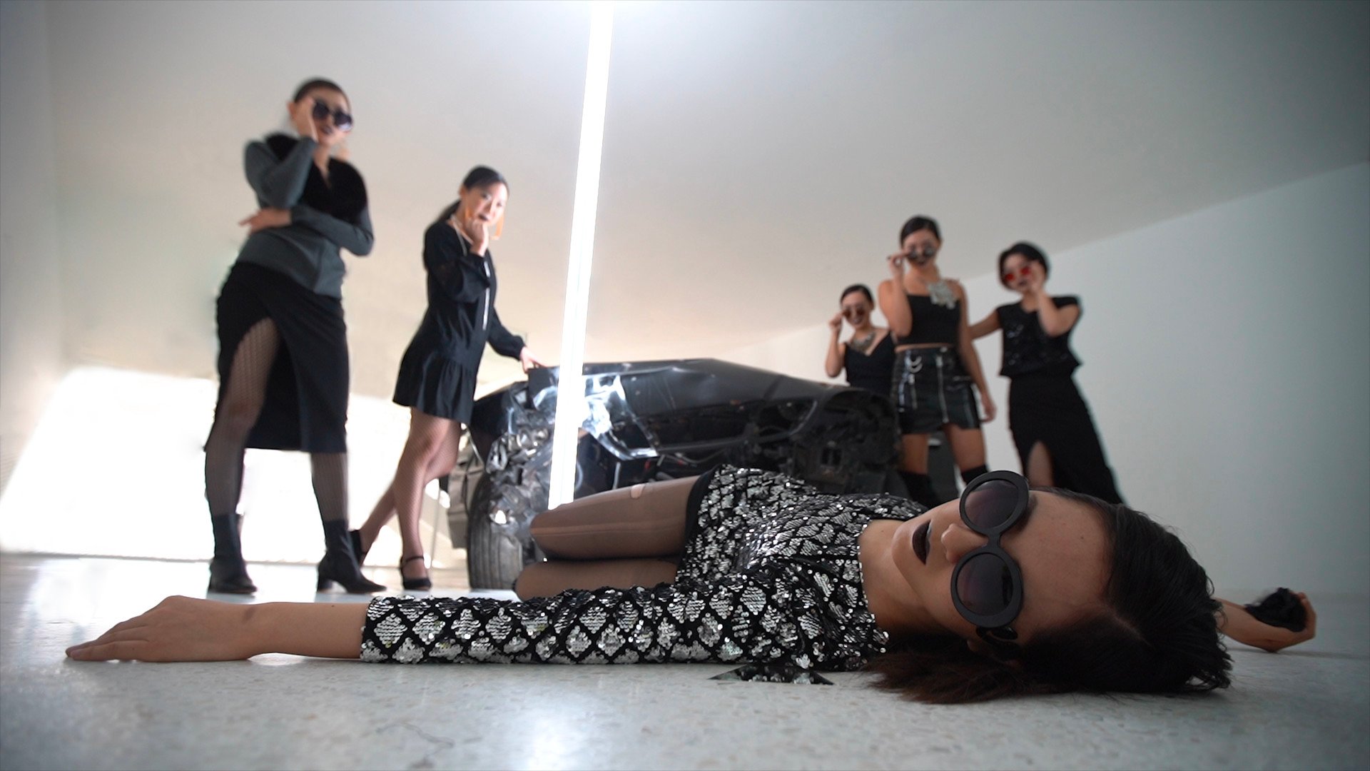 THE LEAVING ROOM short film, 14min., China, Dance