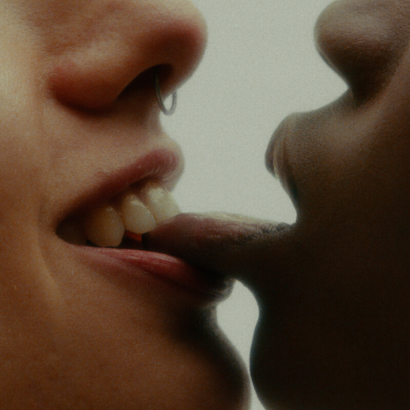 LOVE IS HELL short film review (interview)