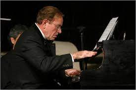 GAY BODY OF MUSIC short film review (interview)