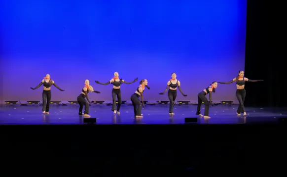 126 - Denier Danse