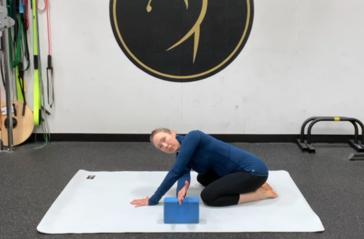 Thoracic rotation with horizontal adduction stretch