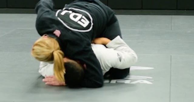 HALF GUARD PASS TO MOUNT - KIM BOWSER