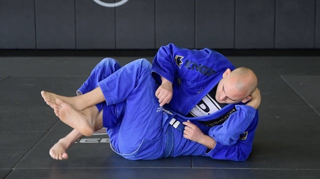 PASSING HALF GUARD AND HOW TO FINISH ...