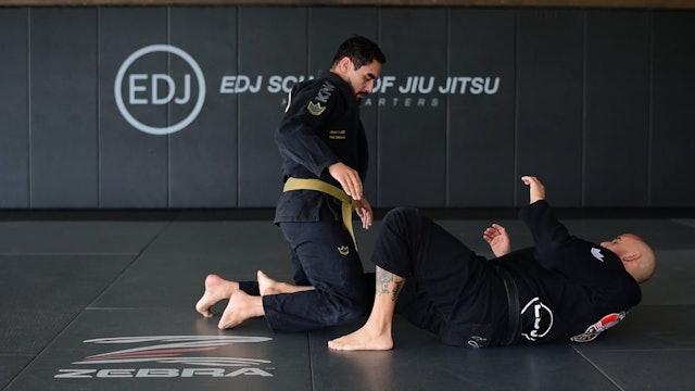 GETTING TO CLOSED GUARD FROM HALF GUARD PART 1