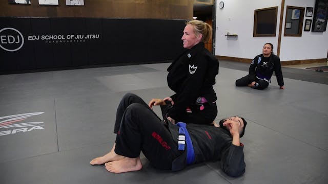 CLOSED GUARD CROSS GRIP OMOPLATA SWEE...