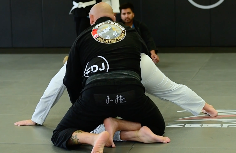 X-GUARD COMING UP TO TURTLE 