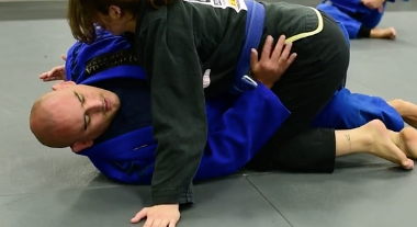 HALF GUARD BASICS 2 - SWEEP TRAPPING THE ARM