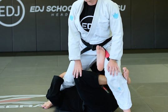 X-GUARD: HOW TO MOVE THE LEG OVER THE...