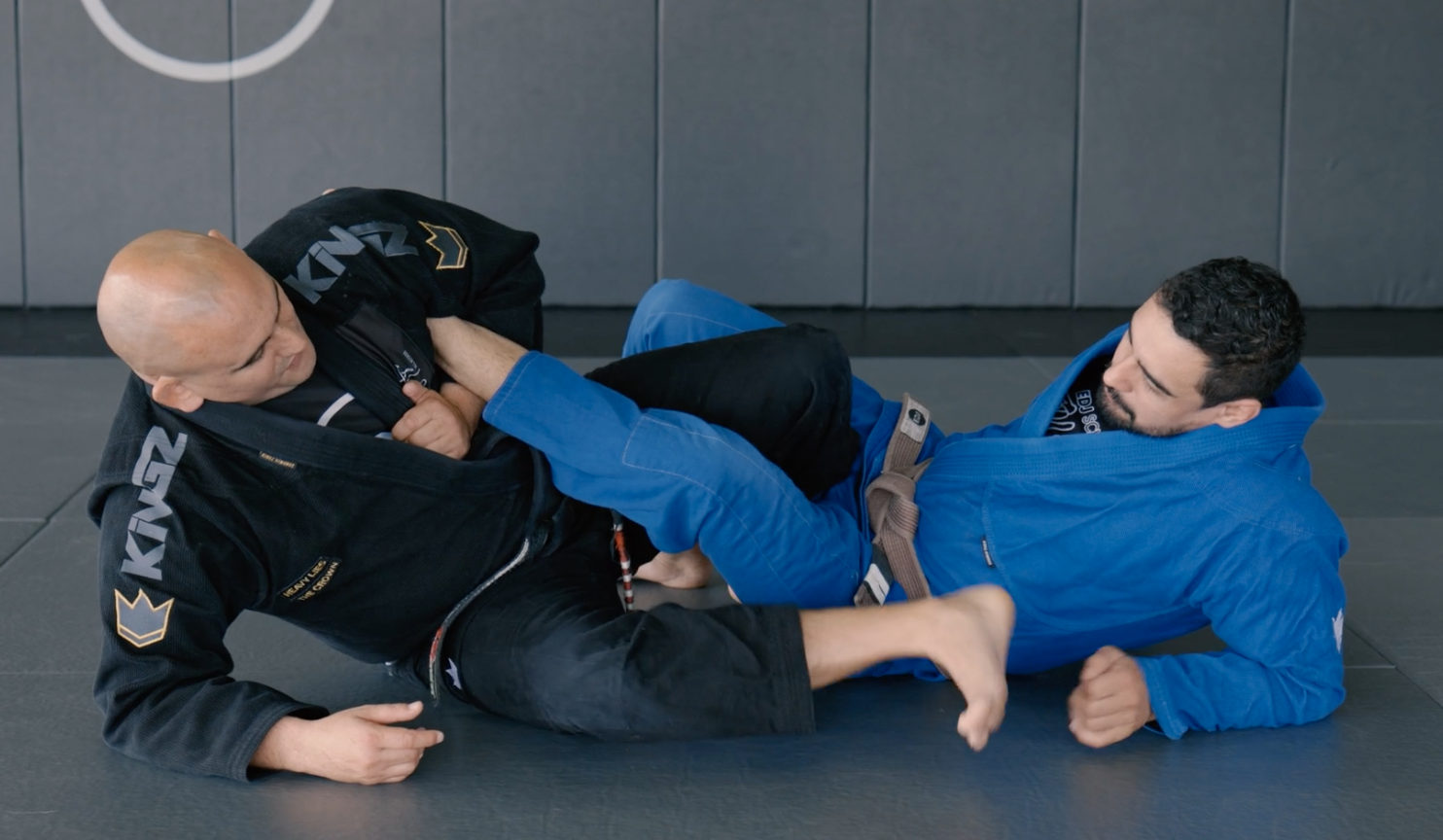 STRAIGHT ANKLE LOCK OPPOSITE SIDE