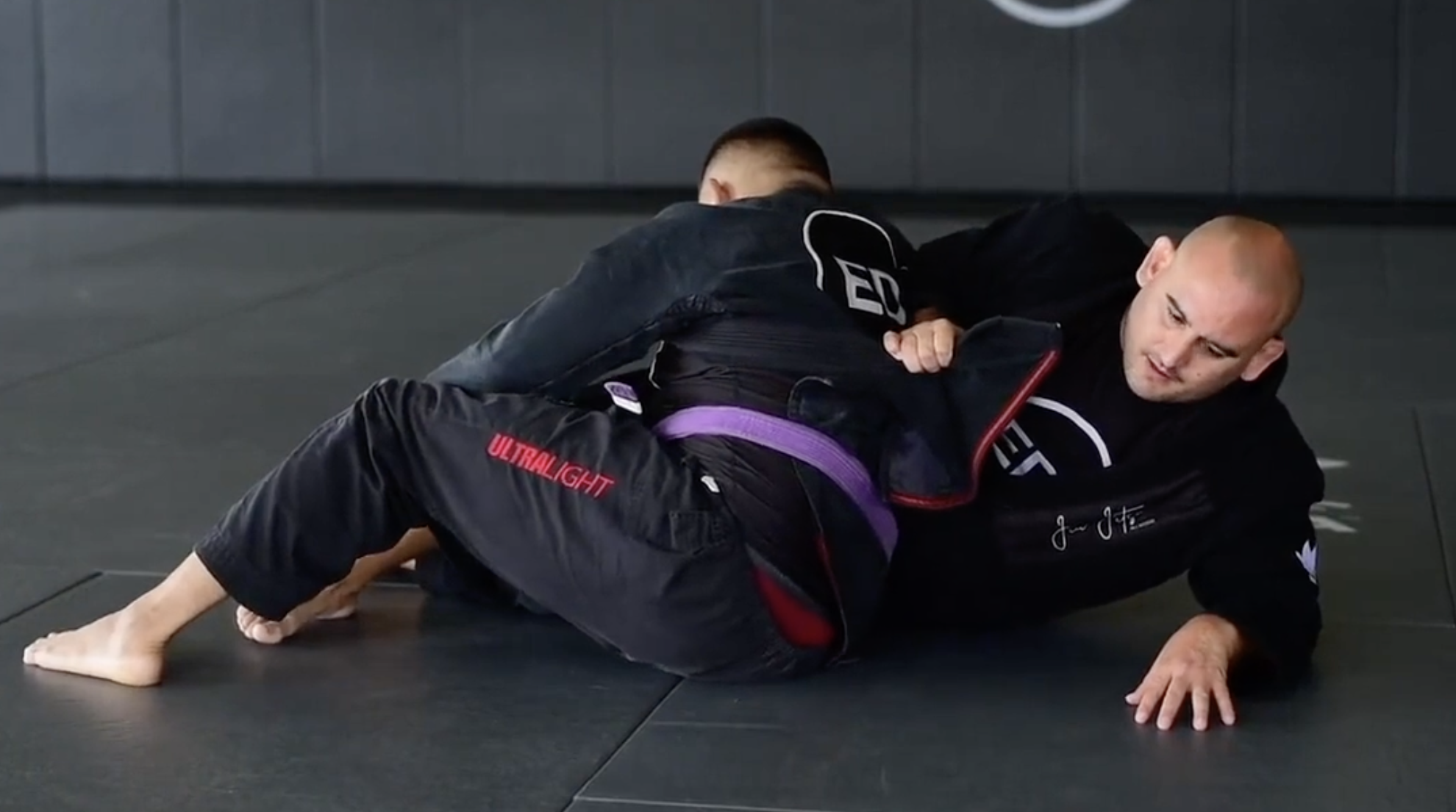 HALF GUARD RETENTION: INVERTED HALF GUARD