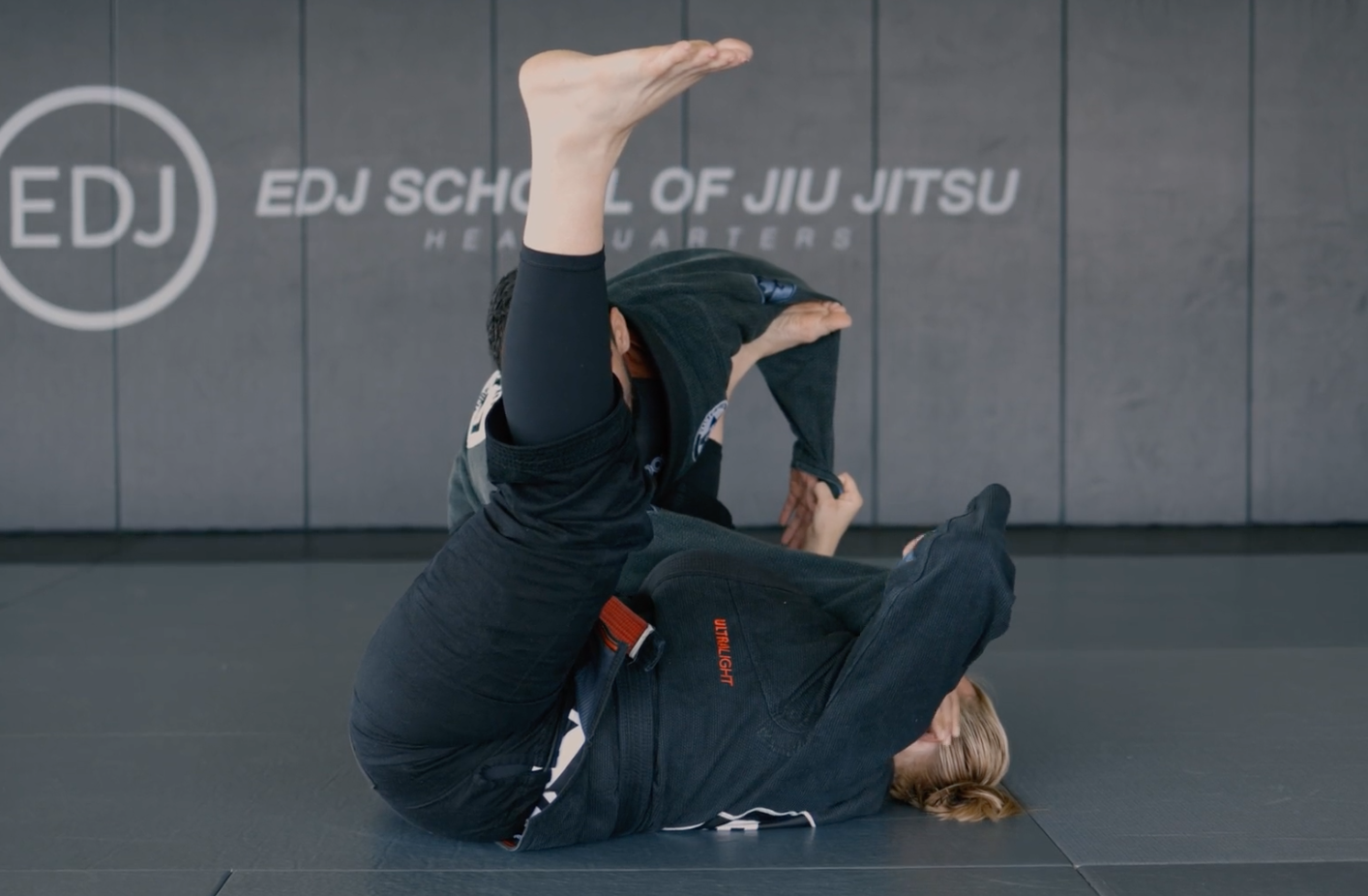 SPIDER GUARD ARMBAR