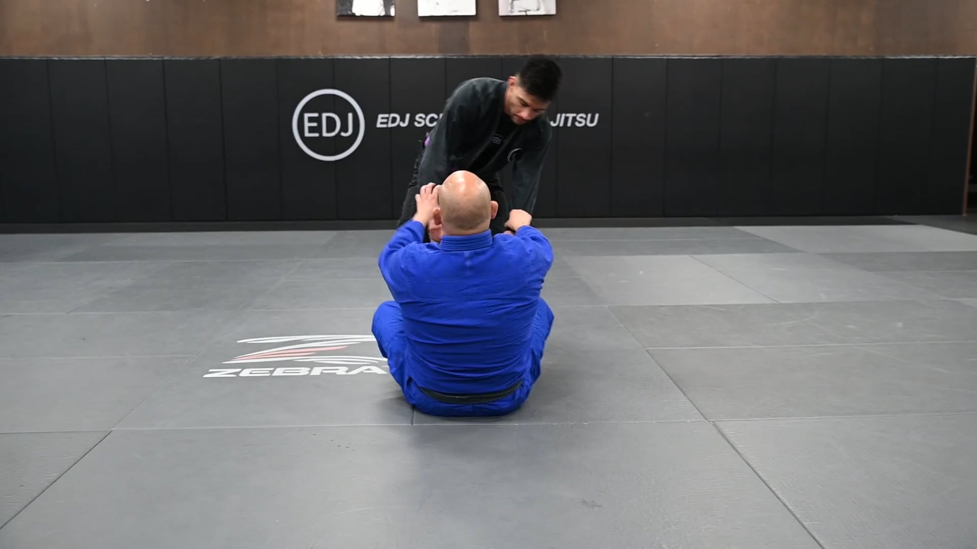 OMOPLATA FROM OPEN GUARD SET UP