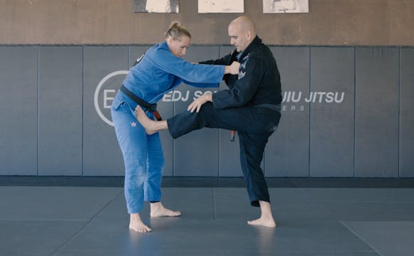 GUARD PULLING TO TRIPOD SWEEP