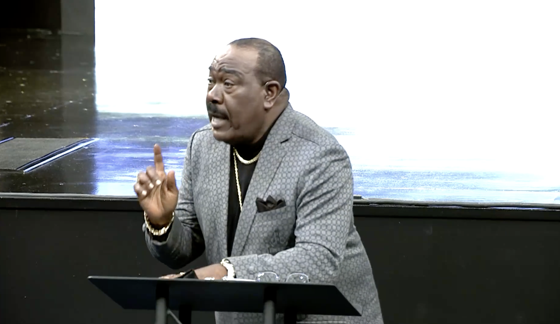 Embracing the Lifestyle of Faith - Sunday Service Apostle I.V. Hilliard  6-25-23