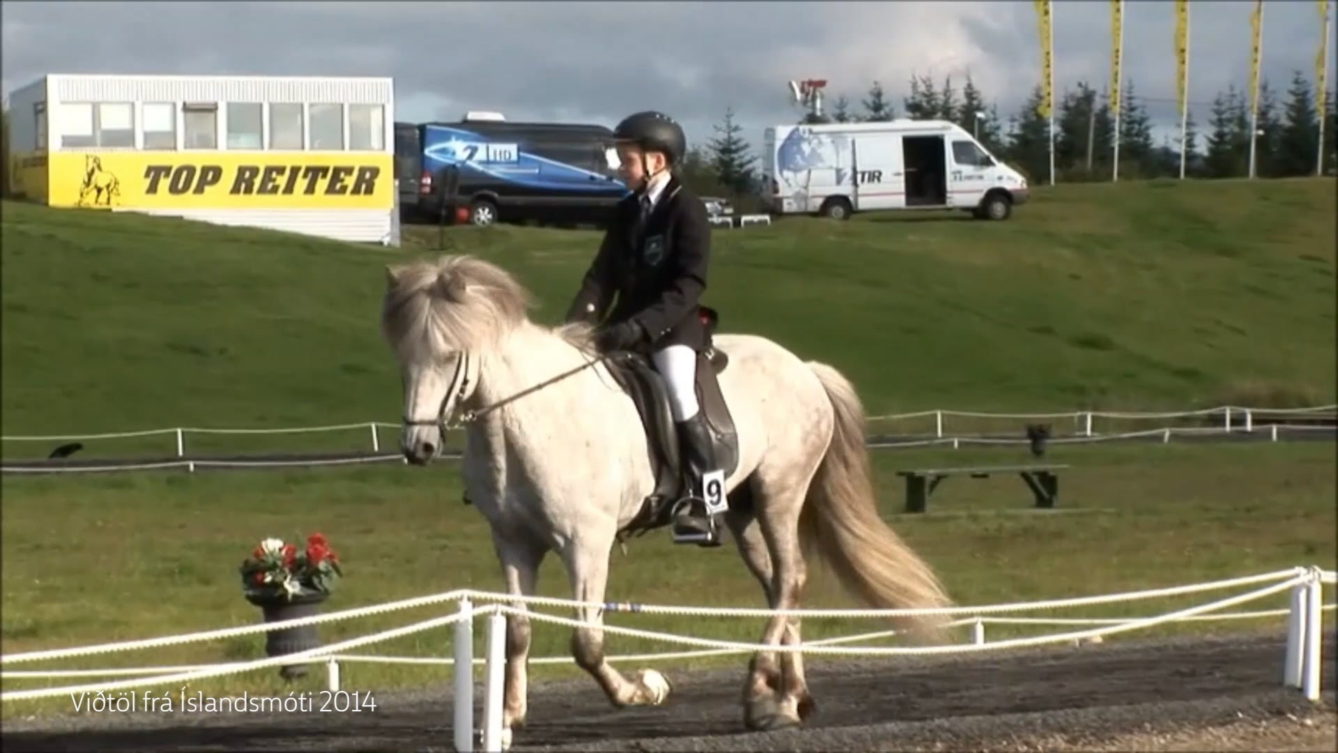 Viðtöl við sigurvegara í B-úrslitum í tölti á Íslandsmóti 2014