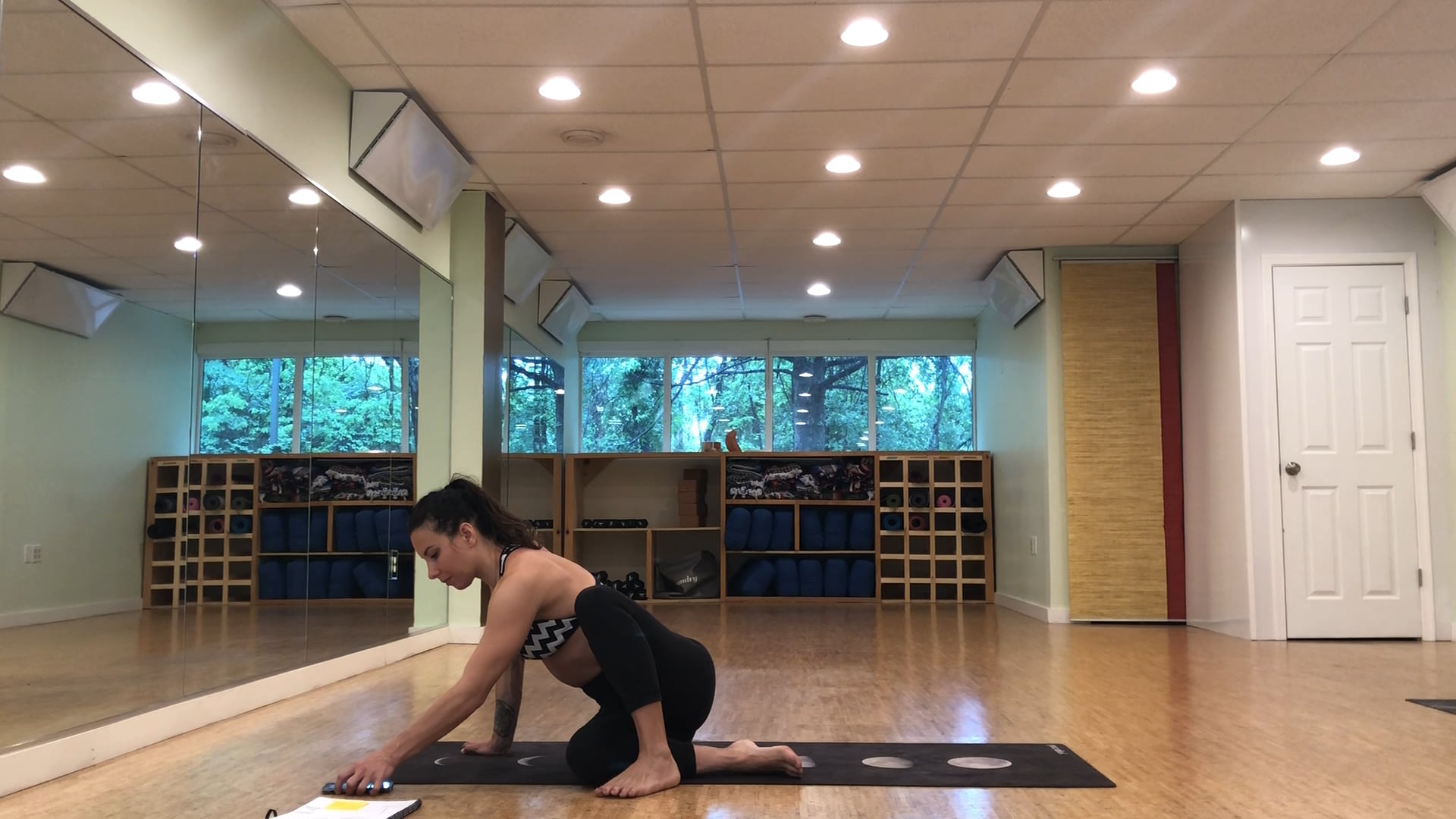 Mini Moon Flow Affirmation - Core Focused