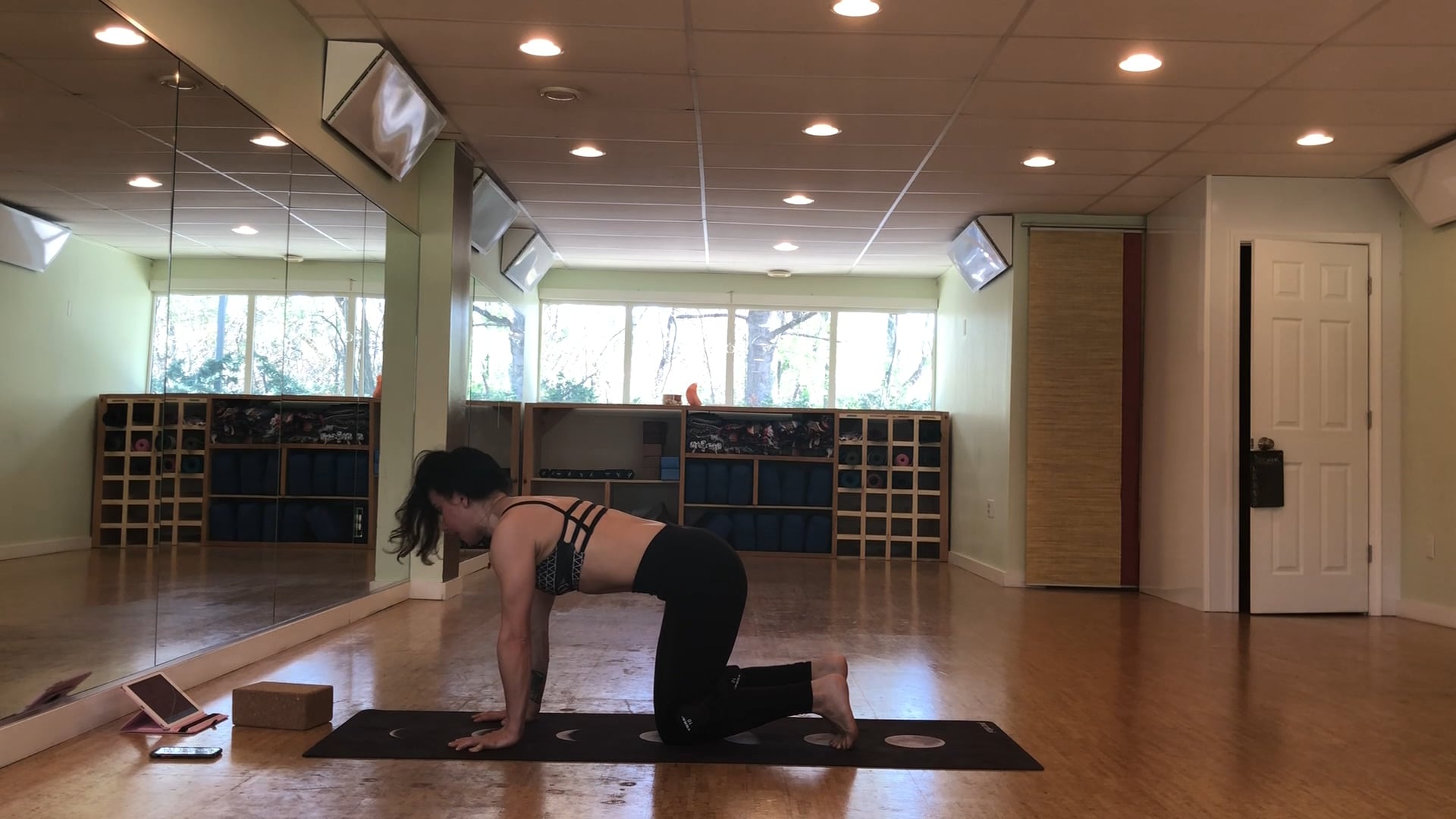 Conditioning Legs & Booty with Weights + 1 Block