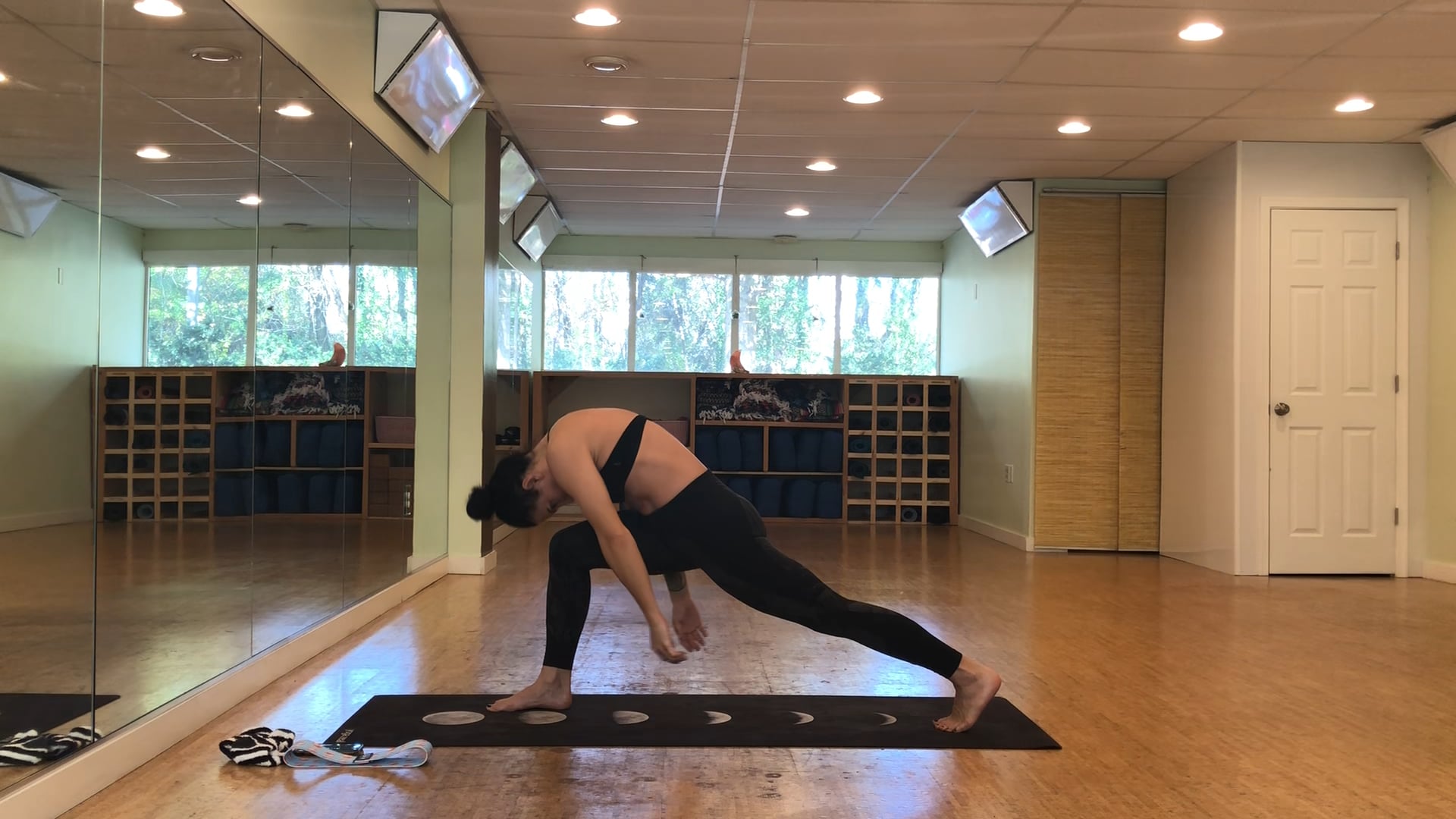 Moon Booty Sculpt Warm Up + Core Activation + Glute Activation only 